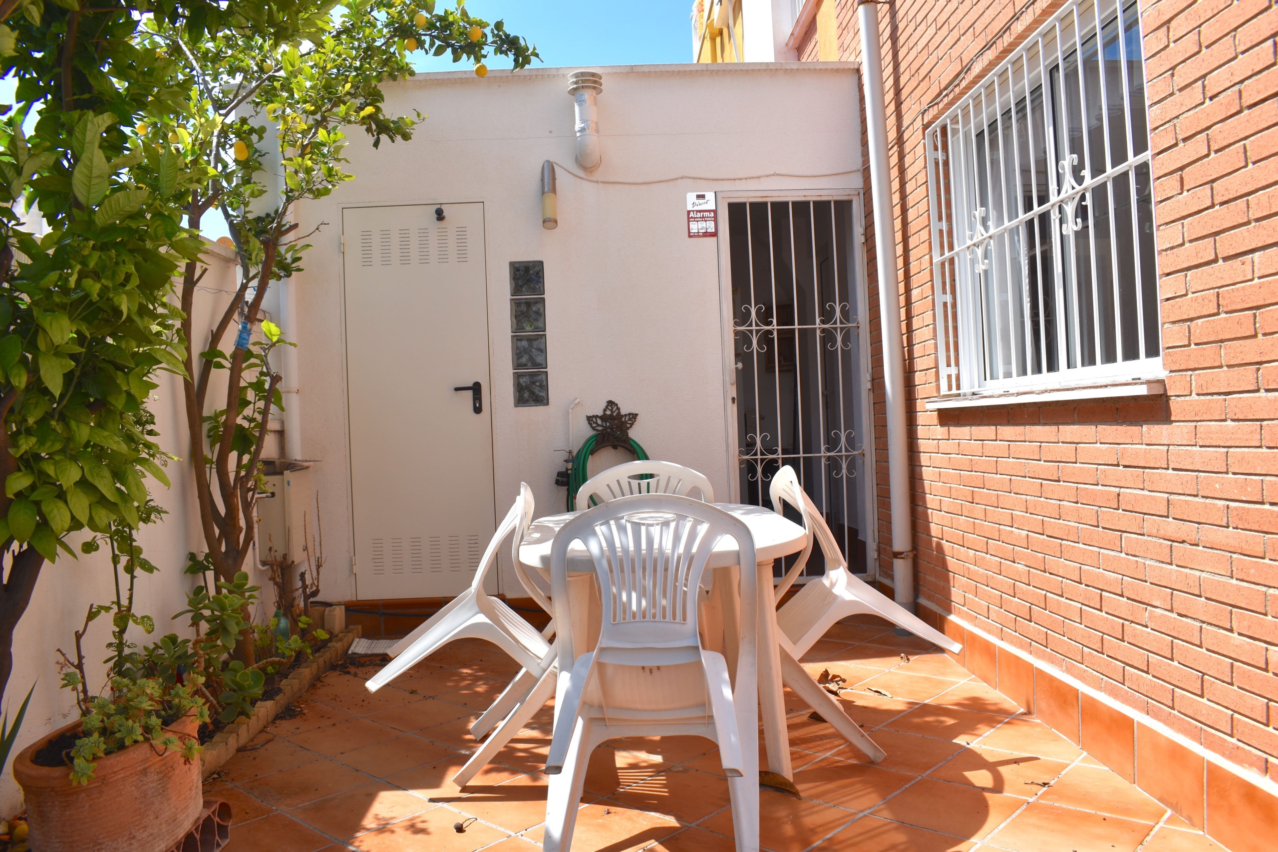 Property Image 4 Property Image 4